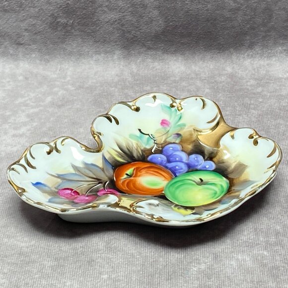 Vintage Japan Hand-Painted Ceramic Leaf-Shaped Dish With Fruit Motif Trinket - Picture 6 of 12